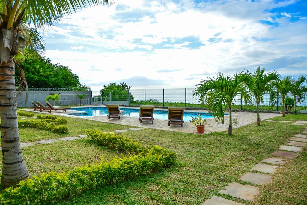 Riva Bella Apartment Port Louis Exterior photo